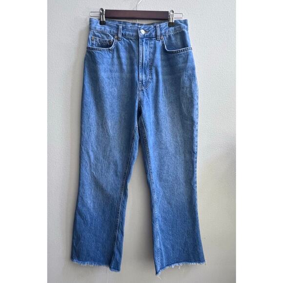 Farm Rio Light Wash Carrot Denim Pants Jeans Flare Leg Fringe Hem Blue Size 28 - Picture 2 of 11